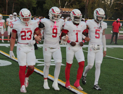 GAMEDAY CENTRAL || Undefeated State No. 1 Private Eagle Football Storms to 5-0 Start
